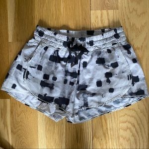 LULULEMON SHORTS WITH POCKET AND SPANDEX!